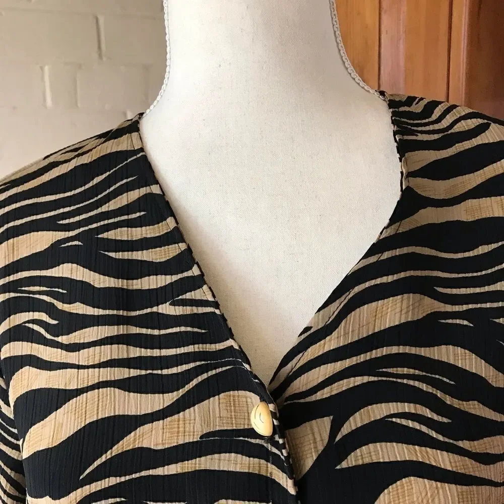 PETITE Impressions blouse zebra print size 4 - Picture 2 of 5